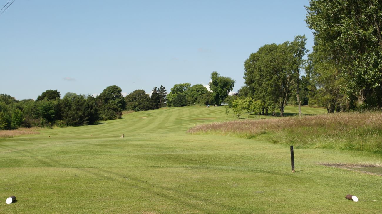 Hole 14 — Tee