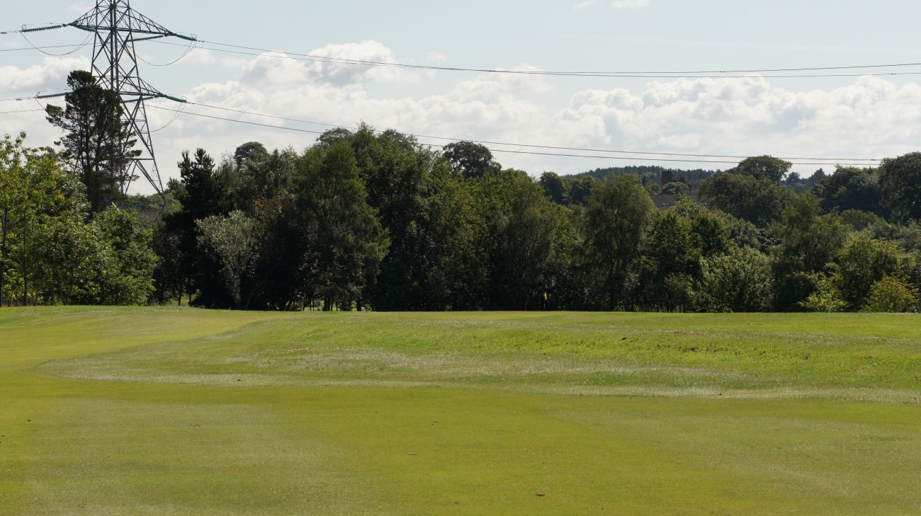 Hole 15 — Approach