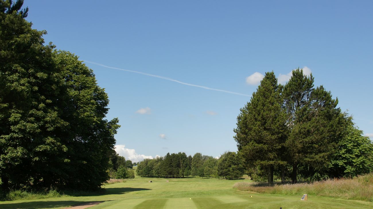 Hole 16 — Tee