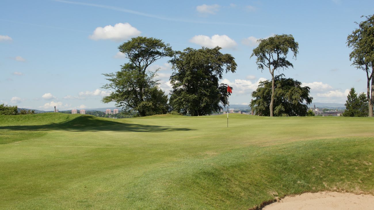 Hole 17 — Green