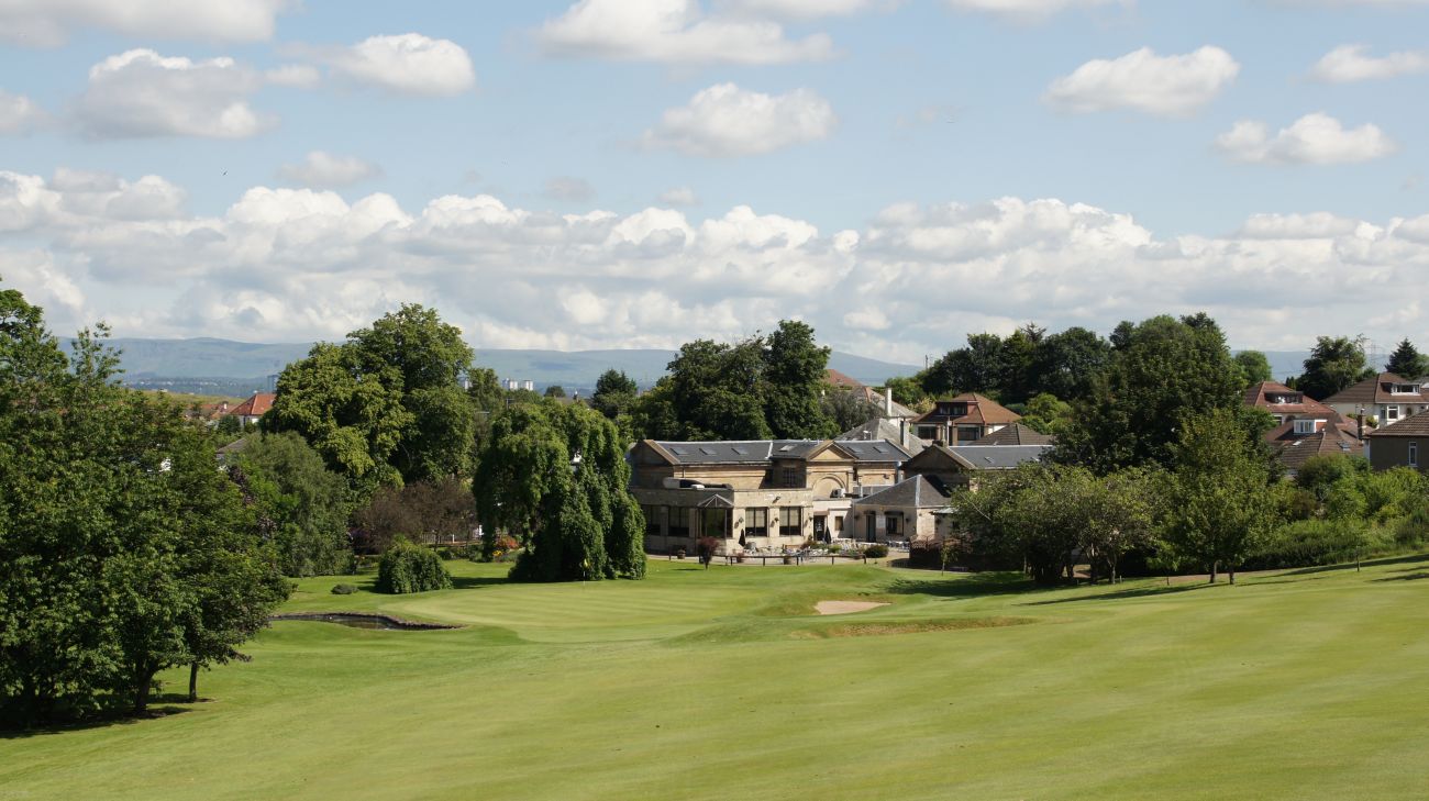 Hole 18 — Approach