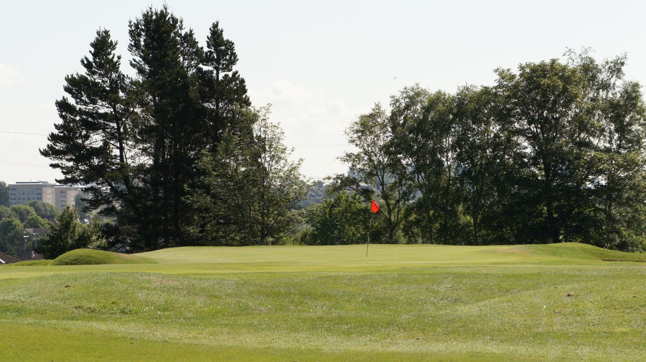 Hole 6 — Green