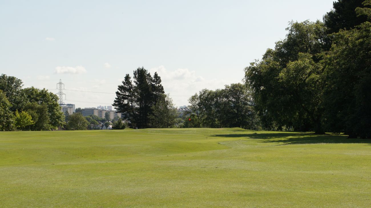 Hole 6 — Approach